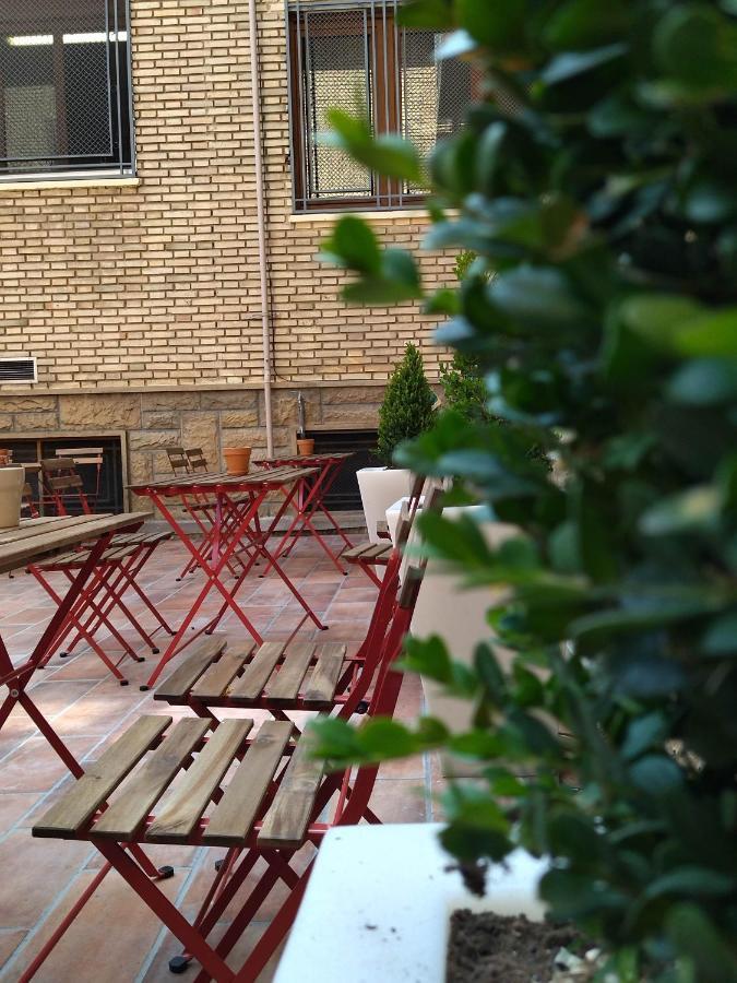 Met Pamplona Hotel Exterior photo